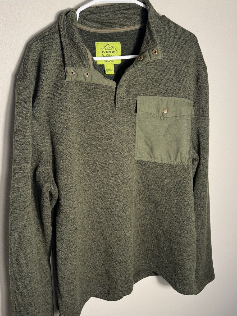 St Johns Bay Terra-Tek Mens L Olive Green Snap Neck Pullover Utility Pocket